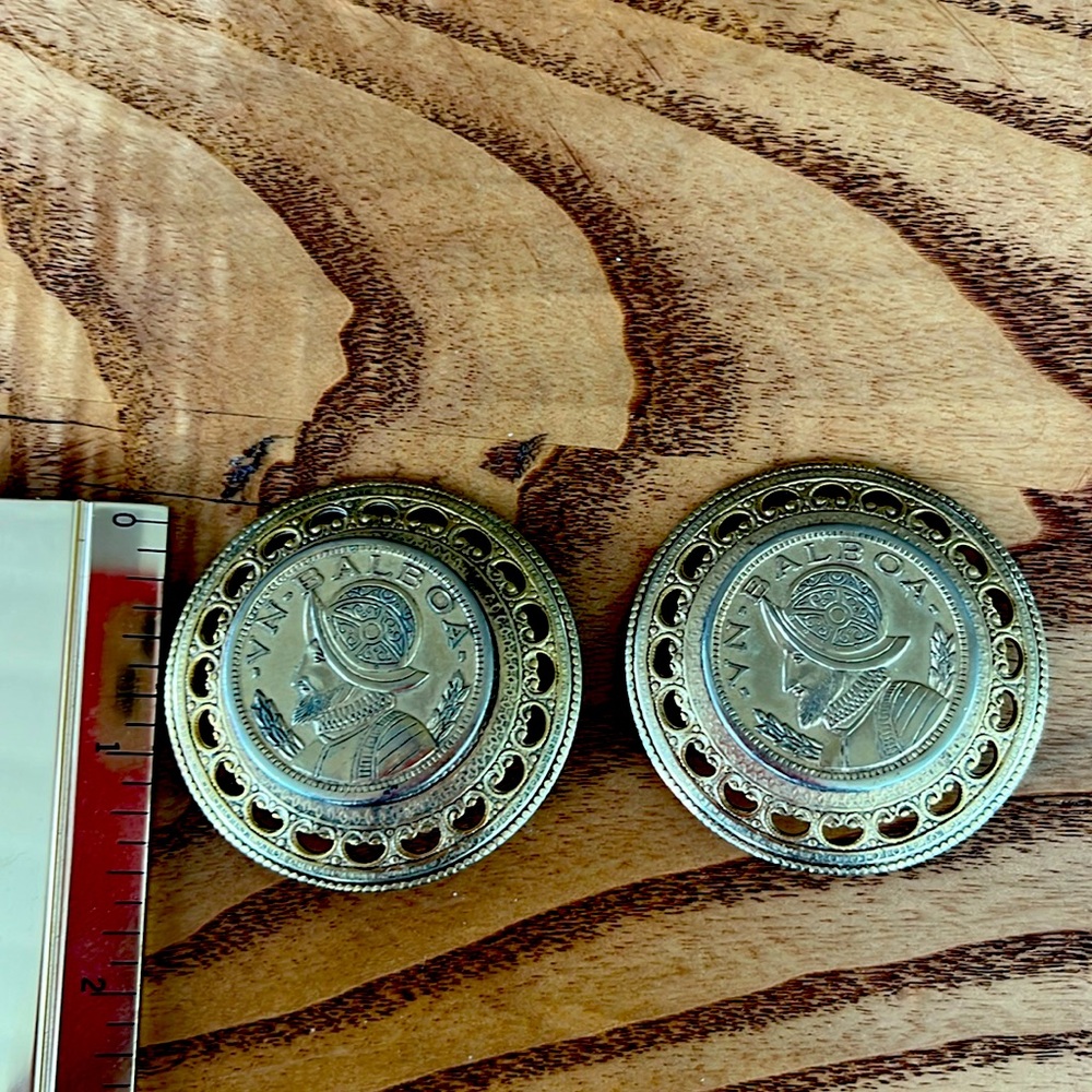 Vintage gold coin clip earrings 1 inch